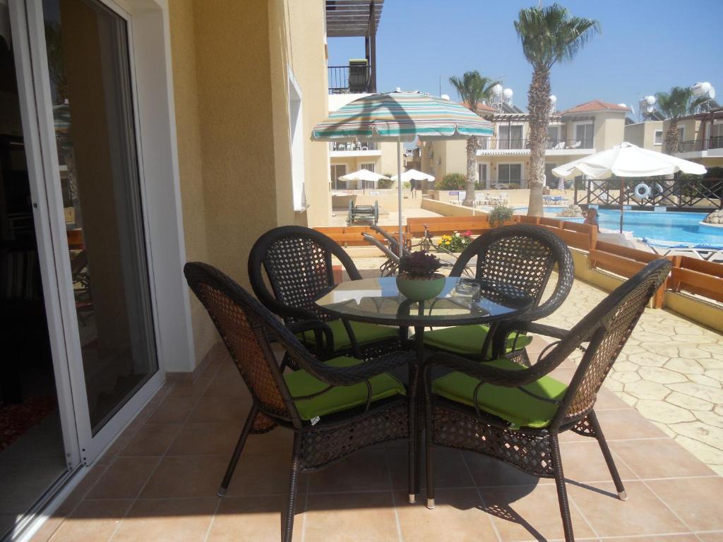 Sirena Sunrise Prestige Apartments Paphos Kültér fotó