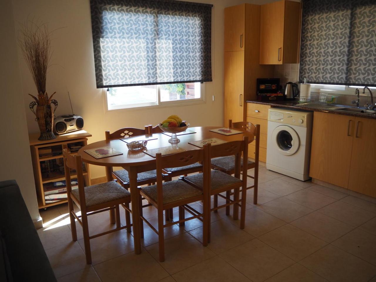 Sirena Sunrise Prestige Apartments Paphos Kültér fotó