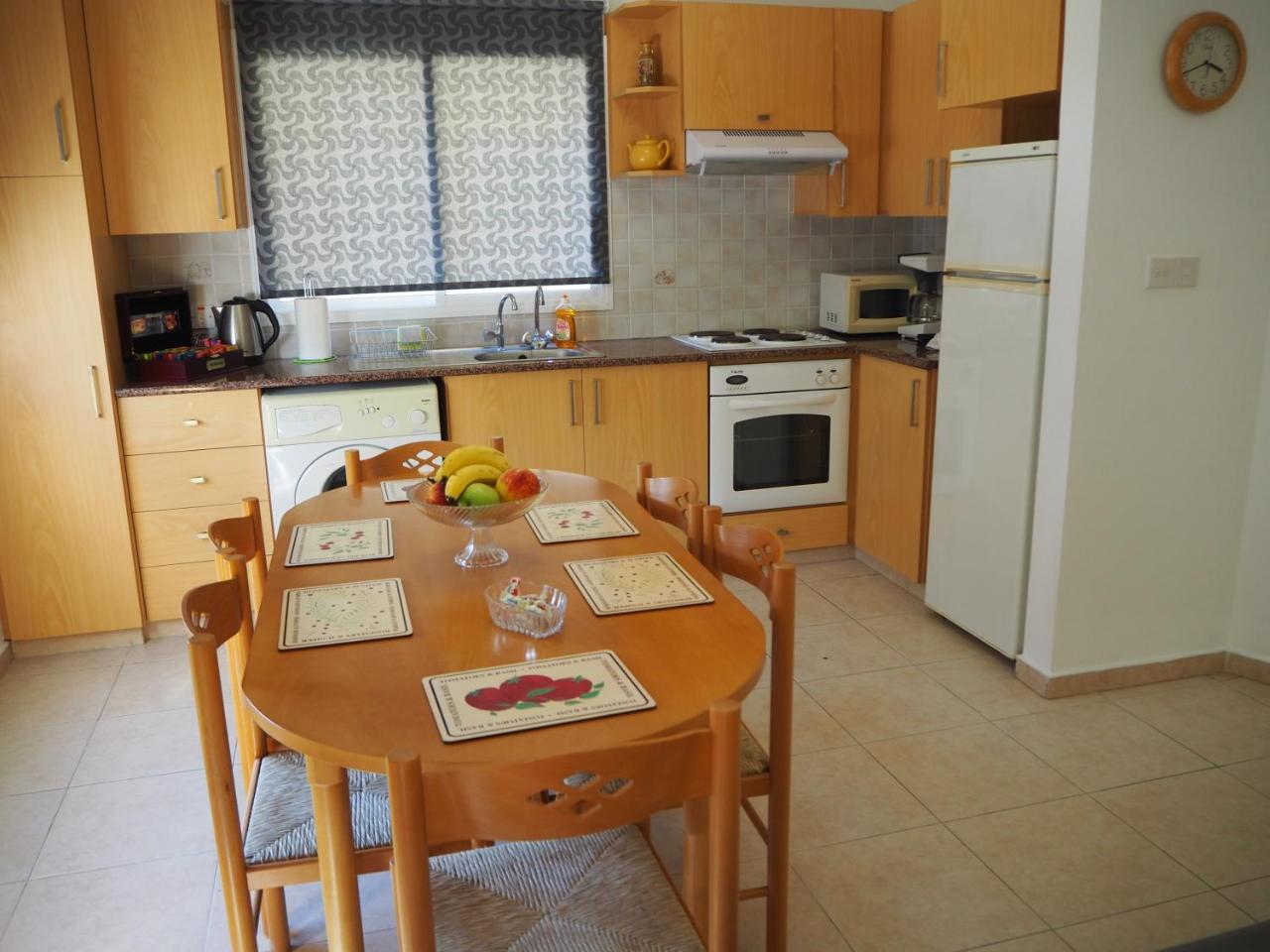 Sirena Sunrise Prestige Apartments Paphos Kültér fotó