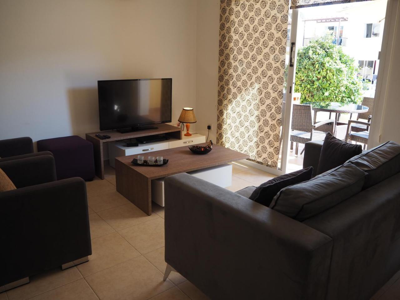 Sirena Sunrise Prestige Apartments Paphos Kültér fotó
