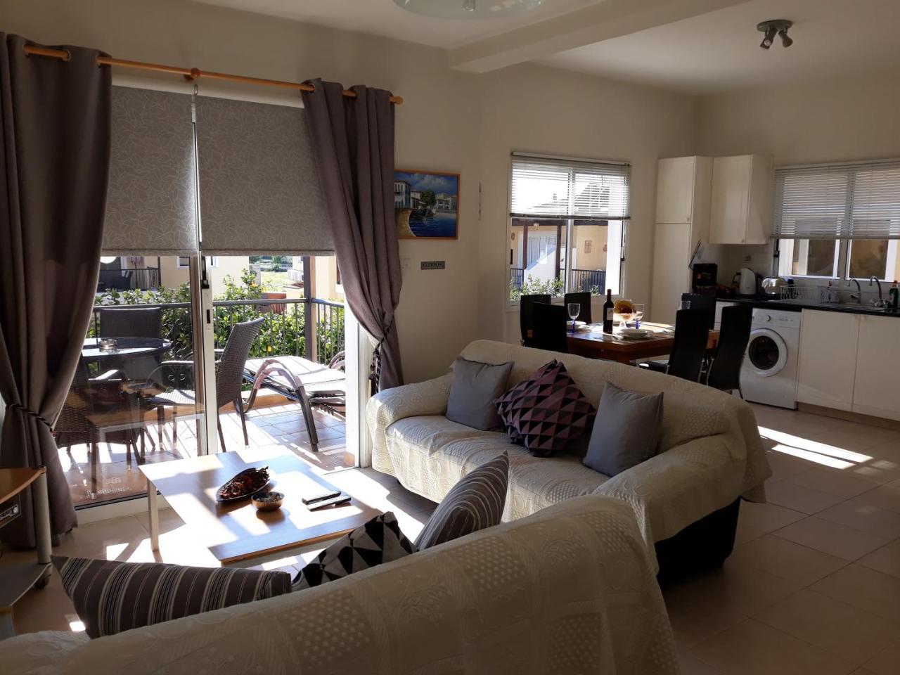 Sirena Sunrise Prestige Apartments Paphos Kültér fotó